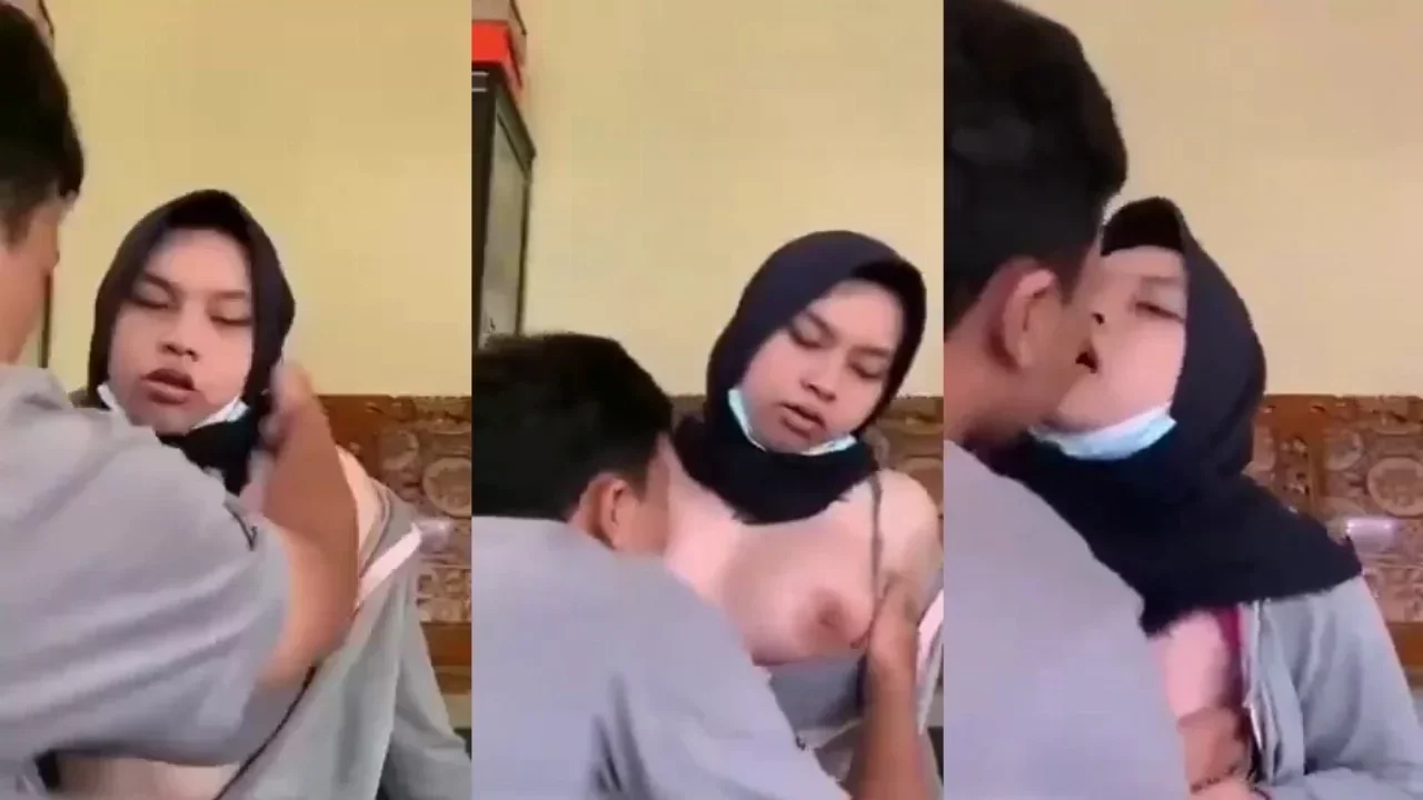 Bokep Indo ABG Mesum Pulang Sekolah Pakai Seragam poster